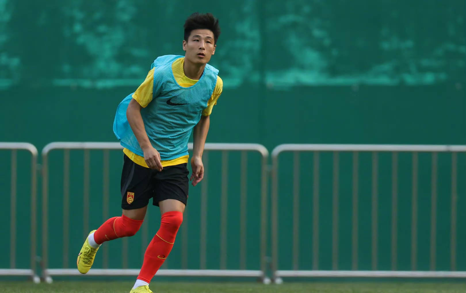 关于武磊连续五场破门，曼城主帅直言：这小子挡不住！的信息