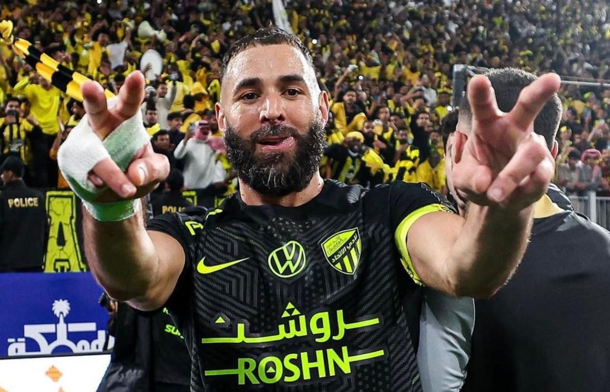 关于本泽马五连胜继续领跑积分榜，马竞主帅陷下课危机！的信息